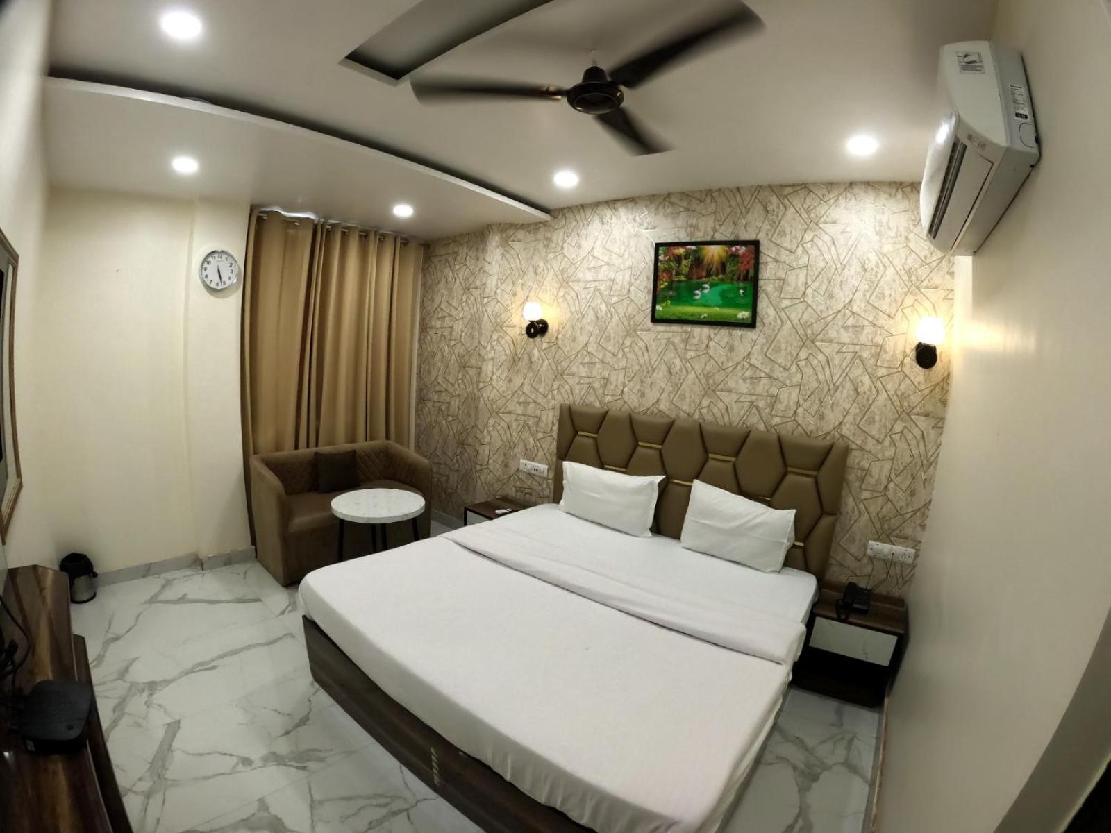 Sheela Stays Ludhiana Exterior foto